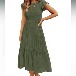 Army green smocked flutter sleeve midi dress small